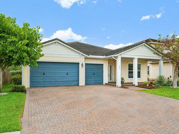 1031 Ember Ridge Run, Loxahatchee, FL 33470