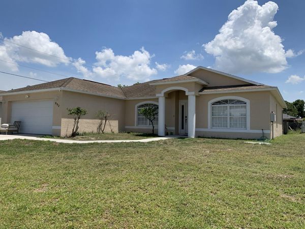 892 SW Duncan Terrace, Port St. Lucie, FL 34953