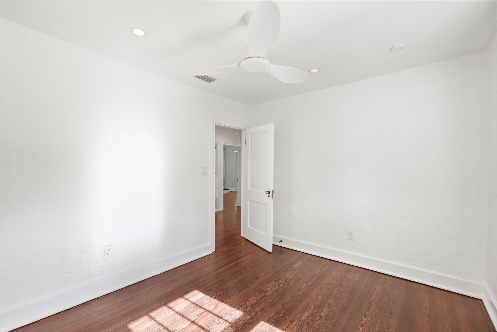 429 30th Street, West Palm Beach, FL 33407 Photo