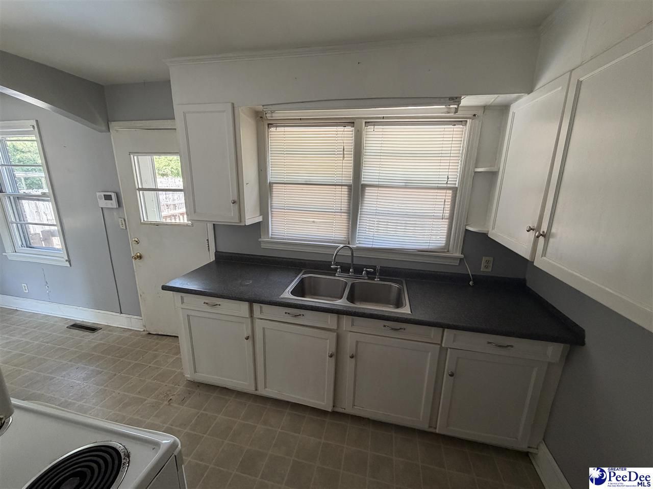 504 W Mullins Street Photo 8
