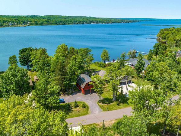 41717 Half Moon Beach, Chassell Twp, MI 49916