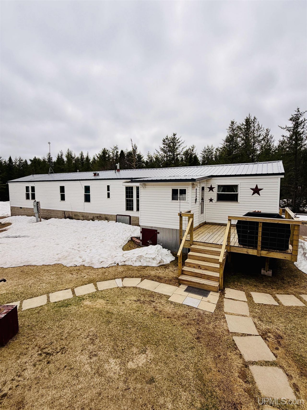 125 N Camp Road, Ishpeming Twp, MI 49849 Main Photo