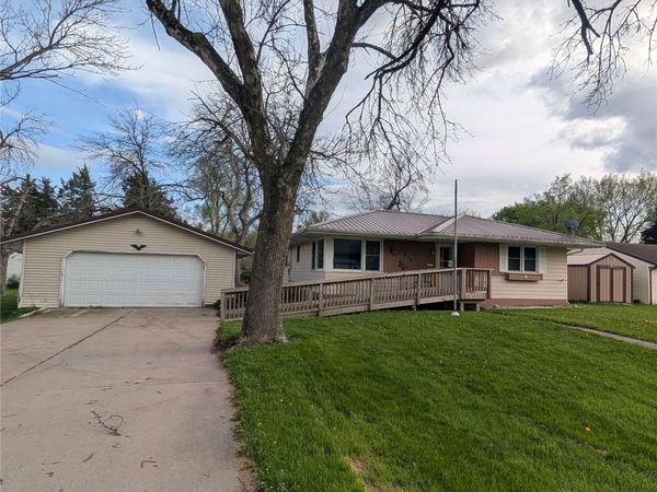 217 2nd Street SW, Swisher, IA 52338