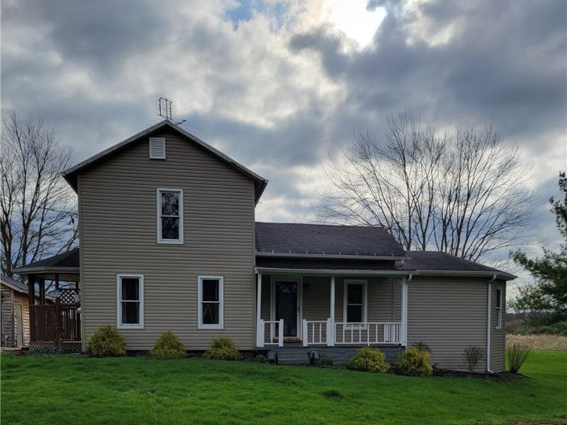 15593 Franchester Road, Burbank, OH 44214 Photo 1