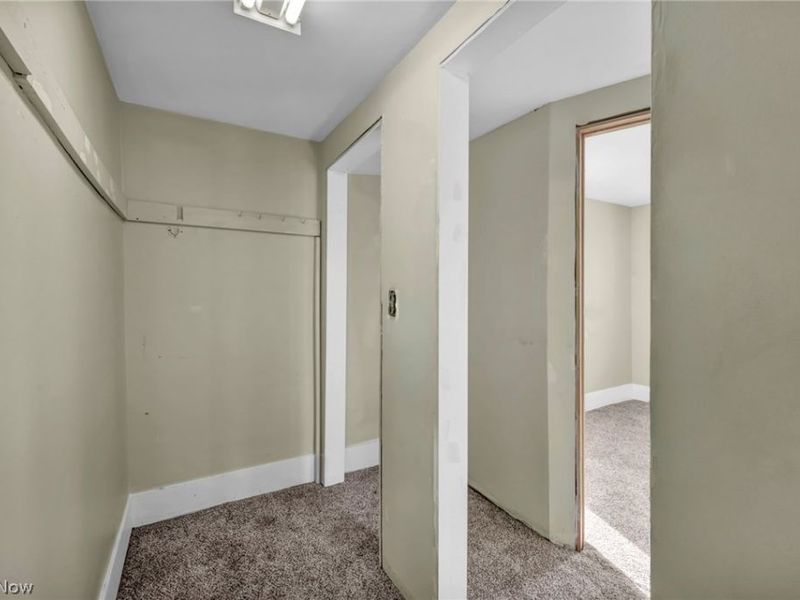 15593 Franchester Road, Burbank, OH 44214 Photo 10