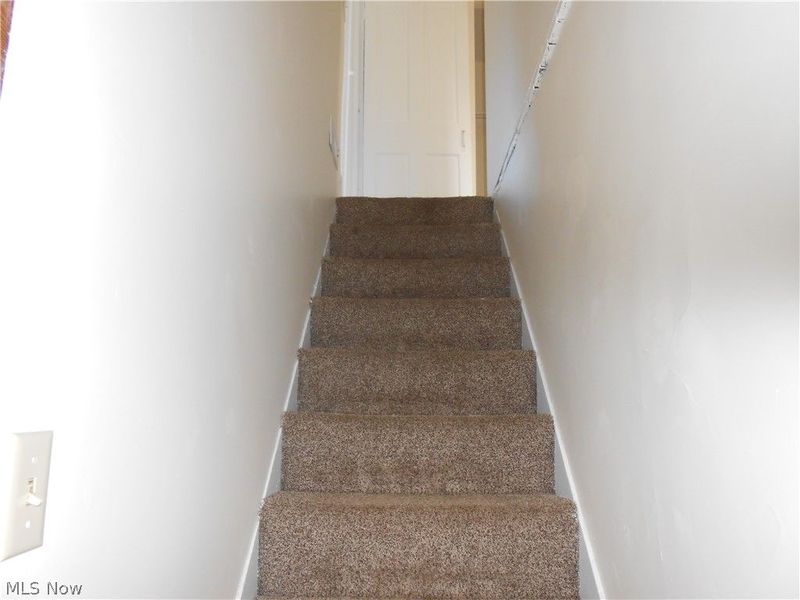 15593 Franchester Road, Burbank, OH 44214 Photo 13