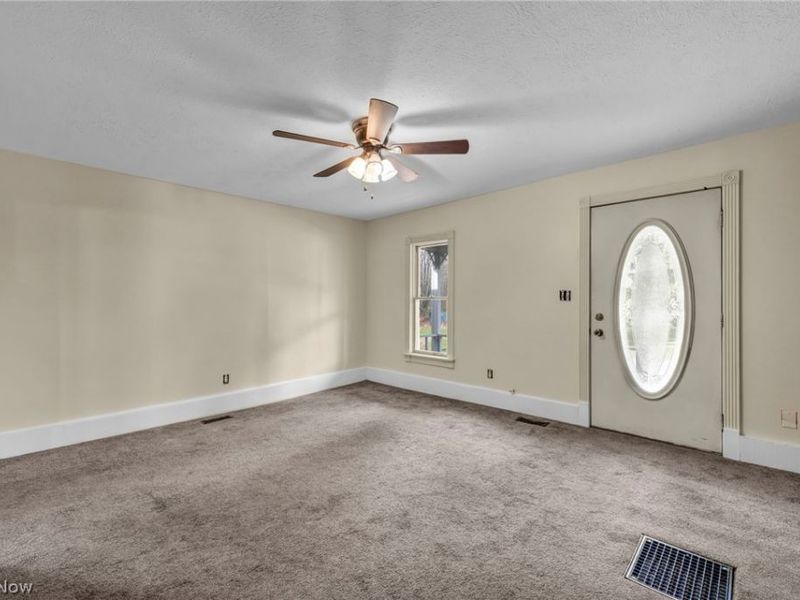 15593 Franchester Road, Burbank, OH 44214 Photo 13