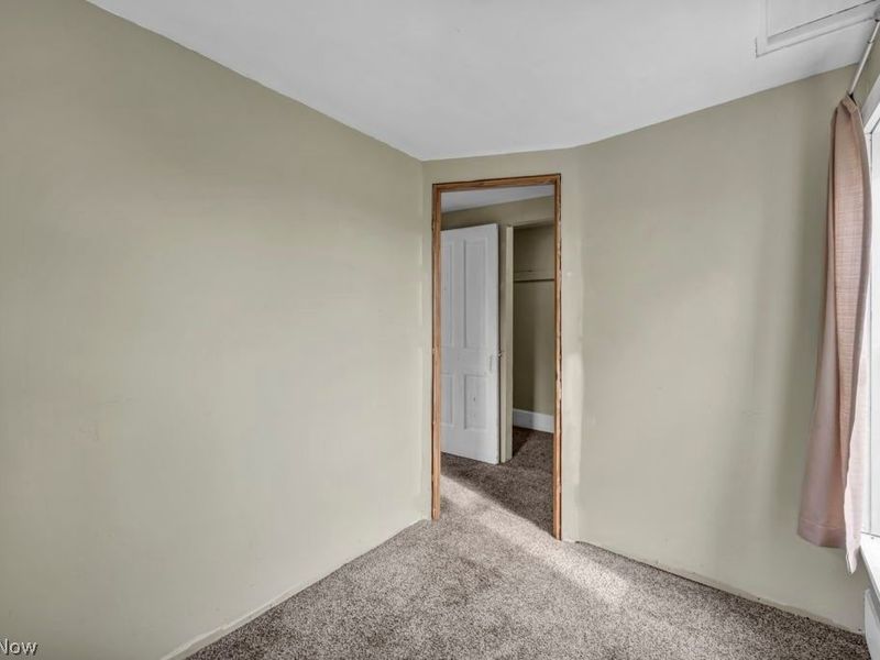 15593 Franchester Road, Burbank, OH 44214 Photo 18