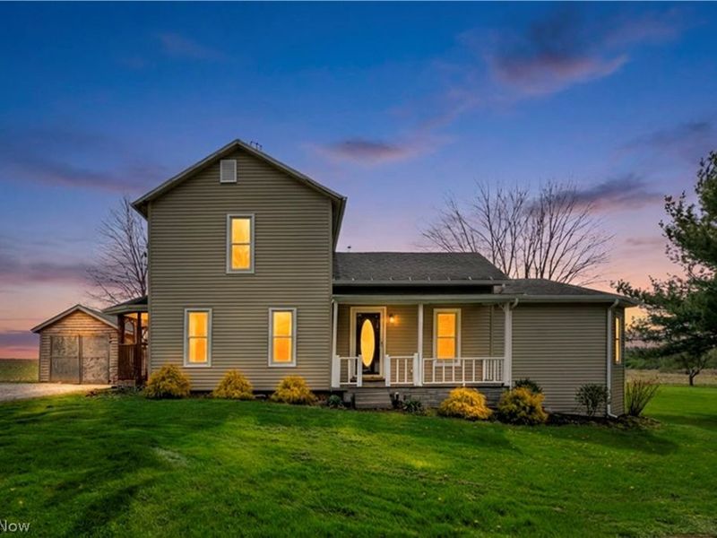 15593 Franchester Road, Burbank, OH 44214 Photo 2