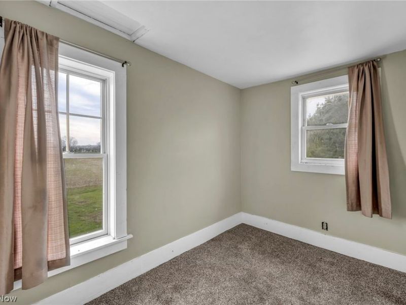 15593 Franchester Road, Burbank, OH 44214 Photo 23