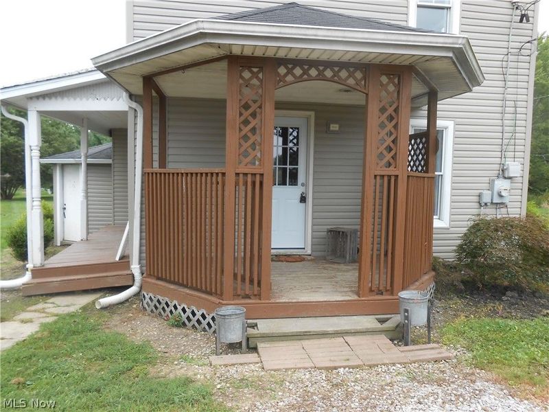 15593 Franchester Road, Burbank, OH 44214 Photo 4