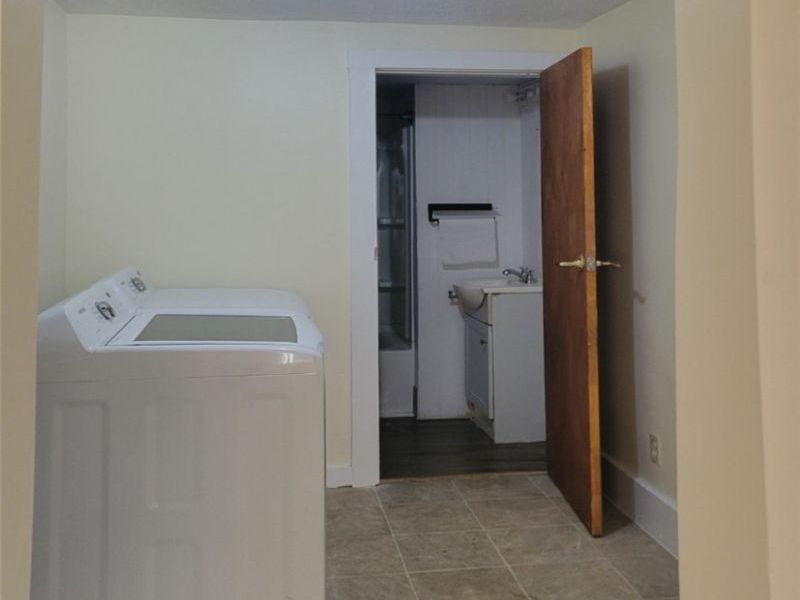 15593 Franchester Road, Burbank, OH 44214 Photo 7