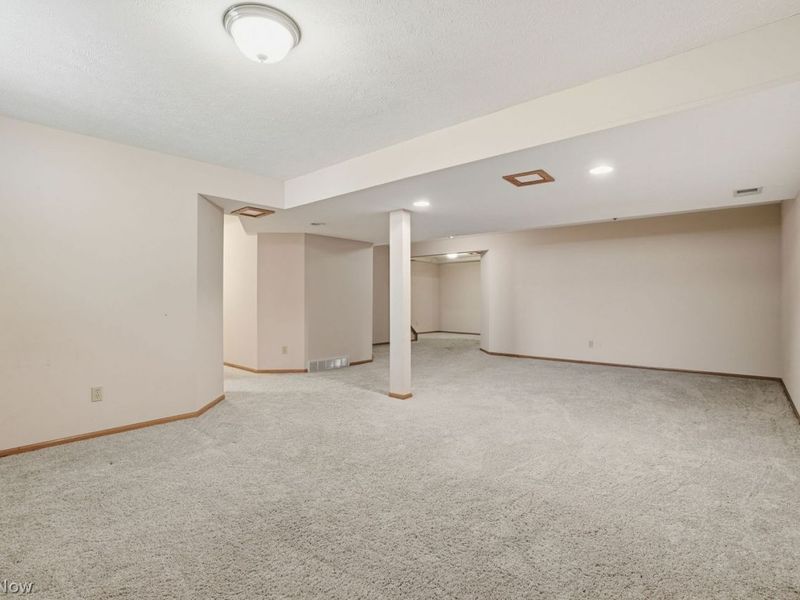 9341 Jordan Drive, Mentor, OH 44060 Photo 31