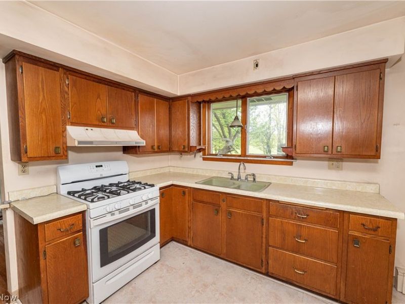 12310 Huntoon Road, Concord Township, OH 44077 Photo 9