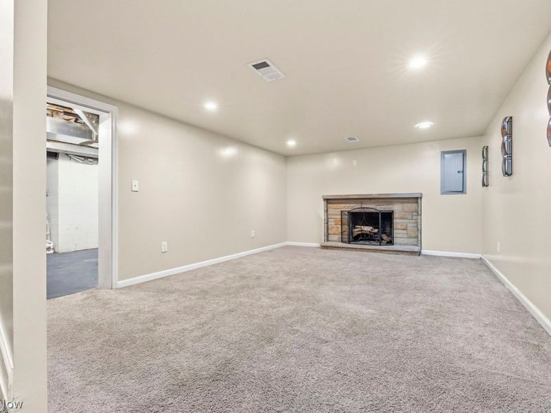 693 Quilliams Road, South Euclid, OH 44121 Photo 2