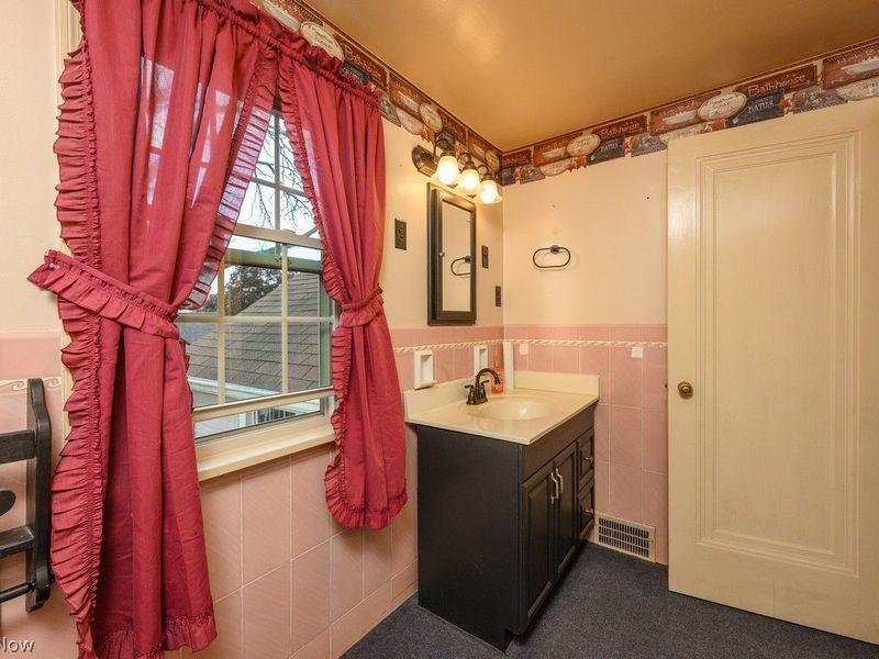 1422 Monument Road NW, Canton, OH 44703 Photo 17