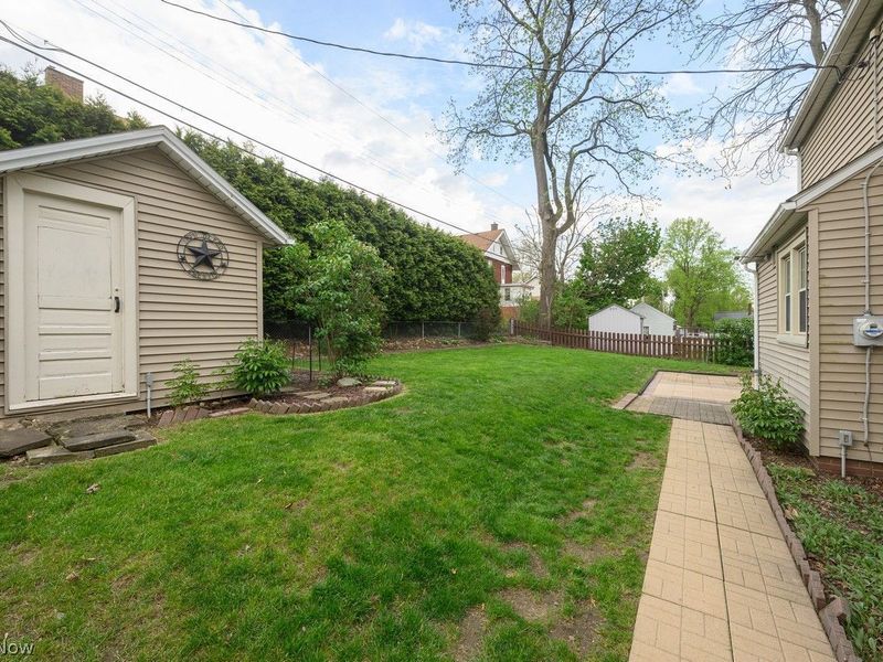 1422 Monument Road NW, Canton, OH 44703 Photo 31