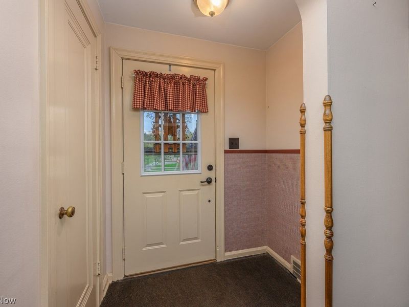 1422 Monument Road NW, Canton, OH 44703 Photo 4