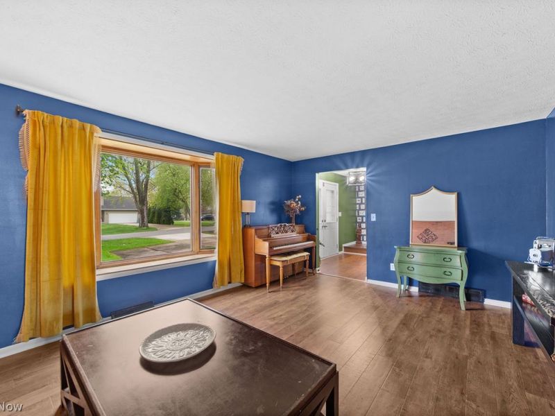 122 Lakeview Drive, Avon Lake, OH 44012 Photo 6