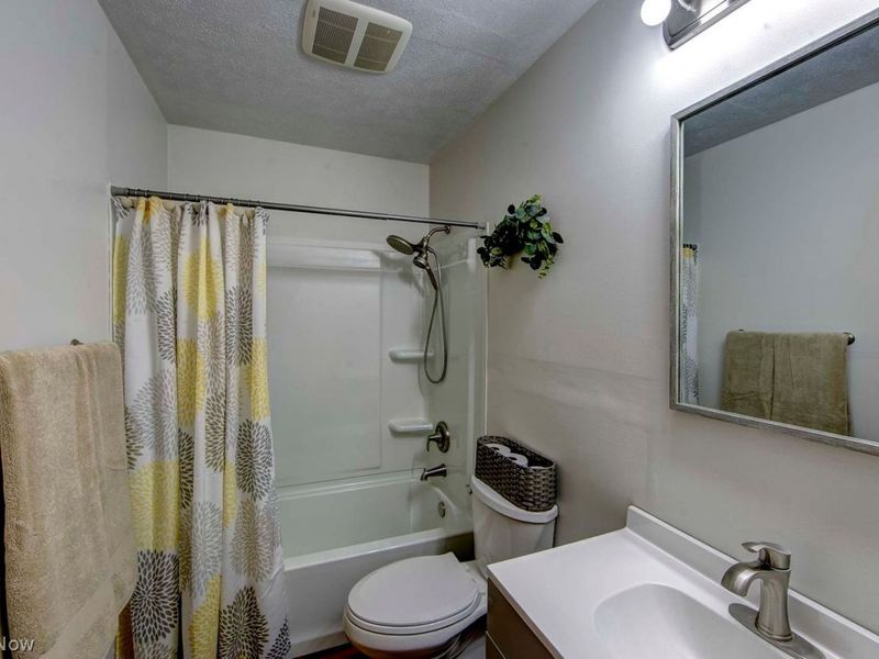 7350 Gilbert Street, Chippewa Lake, OH 44215 Photo 20