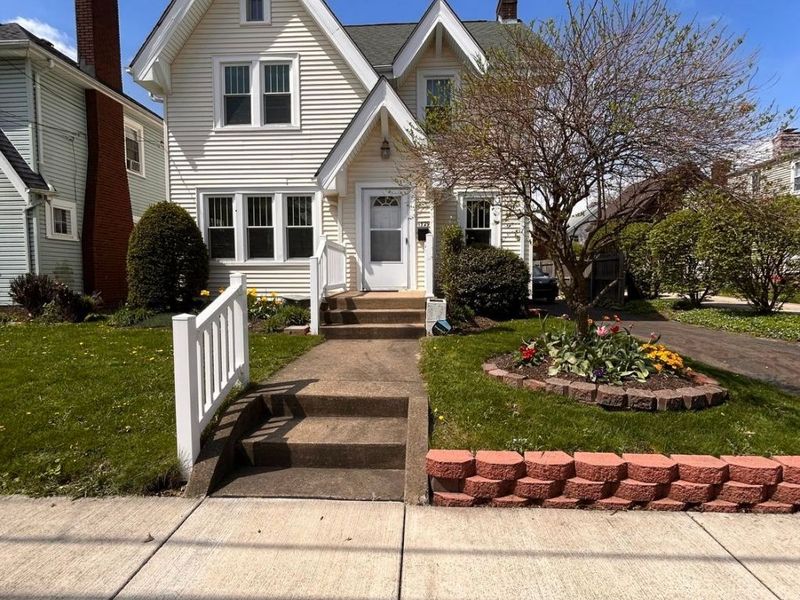 1729 Frazer Avenue NW, Canton, OH 44703 Photo 1