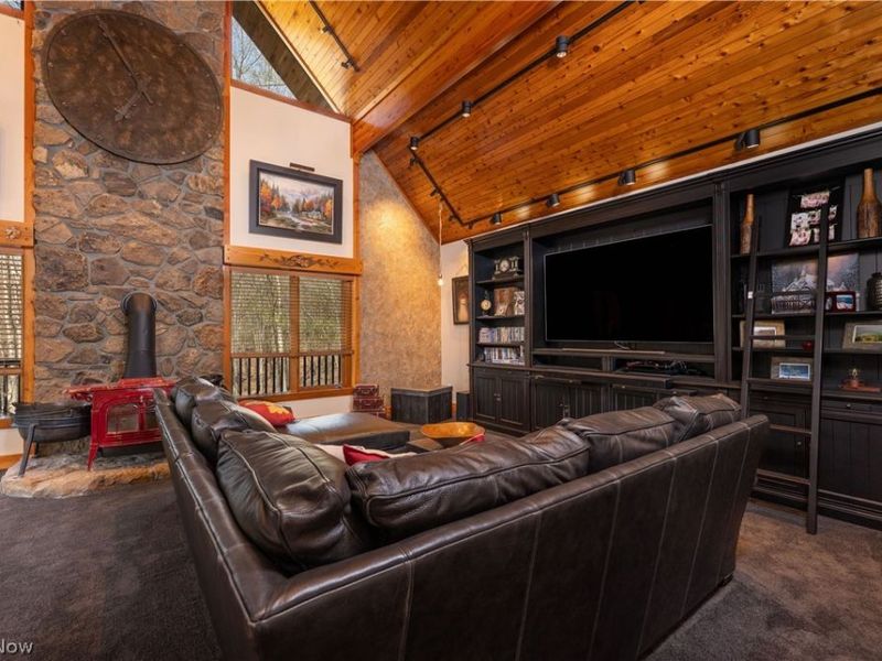 4073 Metzger Hill Road SW, Stone Creek, OH 43840 Photo 4