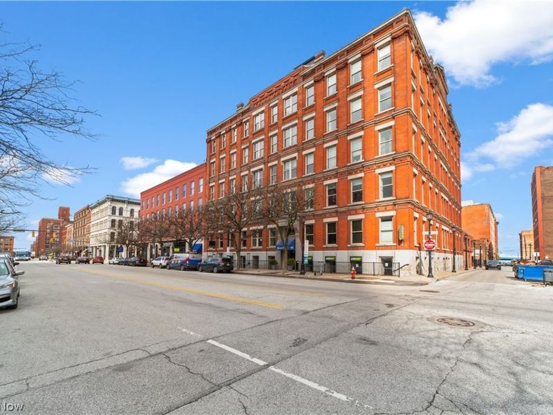 408 W Saint Clair Avenue, Unit 205, Cleveland, OH 44113 Photo 1