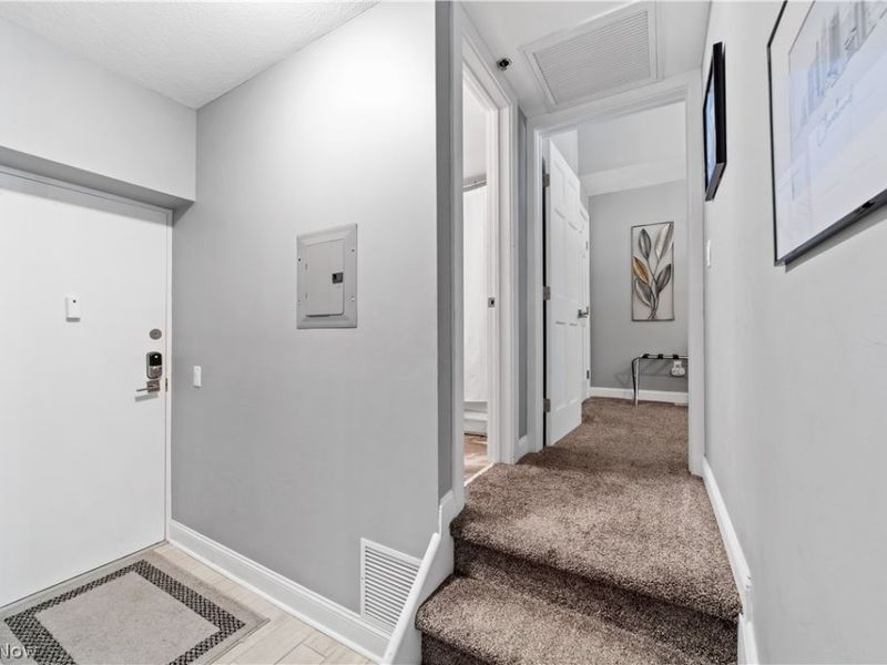 408 W Saint Clair Avenue, Unit 205, Cleveland, OH 44113 Photo 9