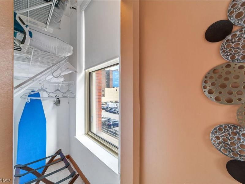 408 W Saint Clair Avenue, Unit 305, Cleveland, OH 44113 Photo 15