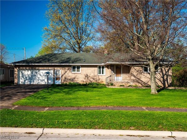 216 Missouri Avenue , Lorain, OH 44052