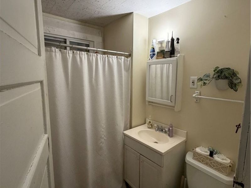 2801 Tampa Avenue, Cleveland, OH 44109 Photo 10