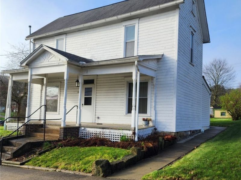 208 W Main Street, Bowerston, OH 44695 Photo 2
