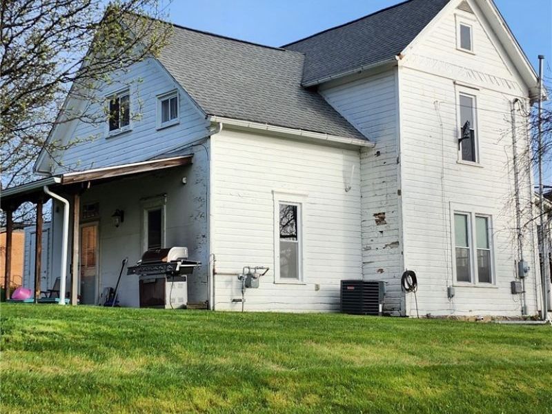 208 W Main Street, Bowerston, OH 44695 Photo 3