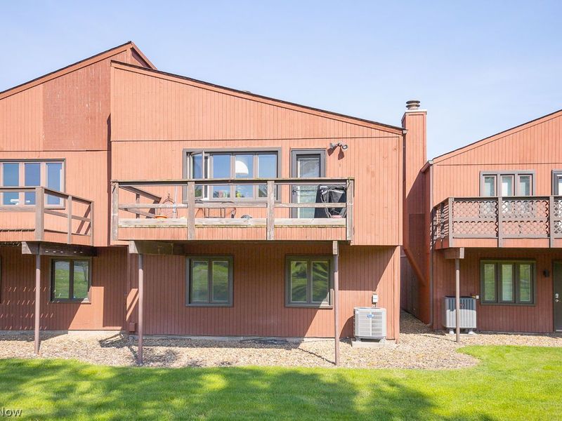 32769 Willowbrook Lane, North Ridgeville, OH 44039 Photo 3