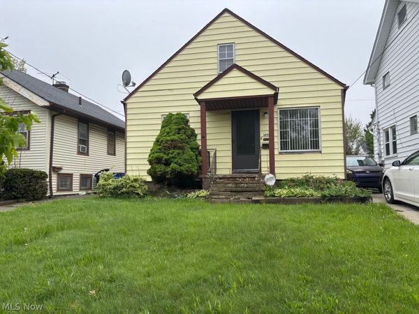10917 Governor Avenue , Cleveland, OH 44111