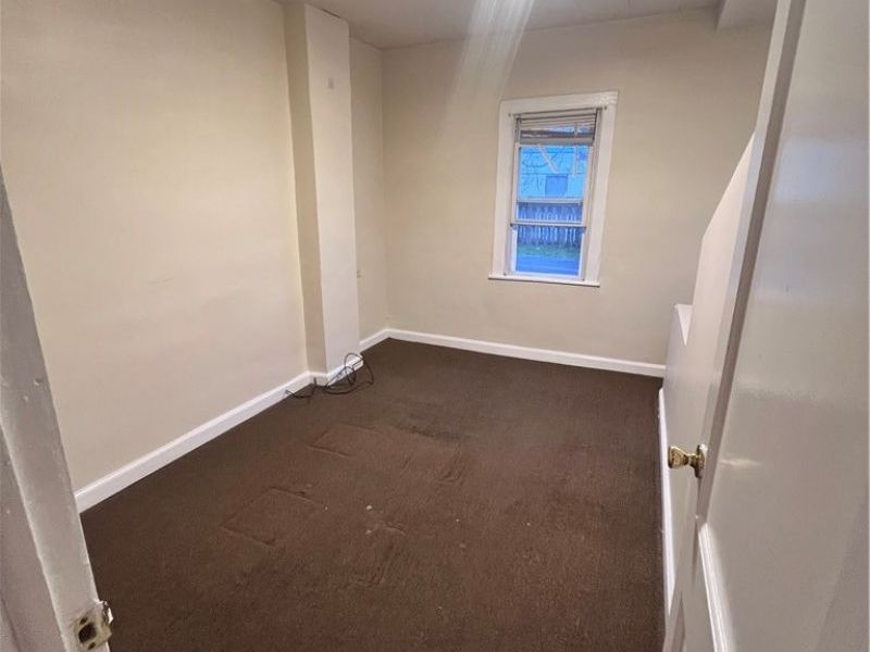 7516 Bancroft Avenue, Cleveland, OH 44105 Photo 11