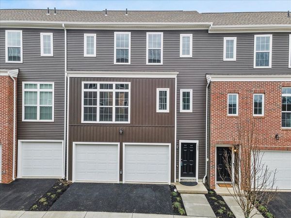 1007 Alexander Way , Cranberry Twp, PA 16066