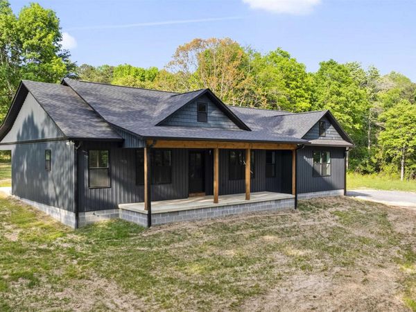 2110 Highland Drive, Fort Payne, AL 35967