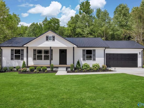 2312 Half Section Line Road, Albertville, AL 35950