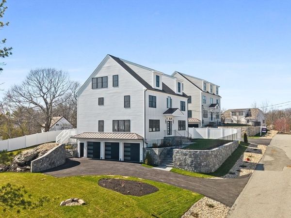 22 Mount Zion Road, Melrose, MA 02176