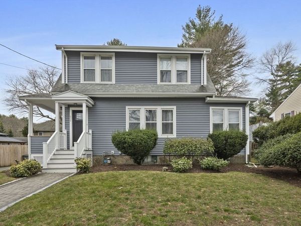 836 Lynnfield Street, Lynnfield, MA 01940