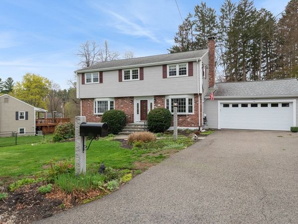 14 Fox Hill Rd, Framingham, MA 01701