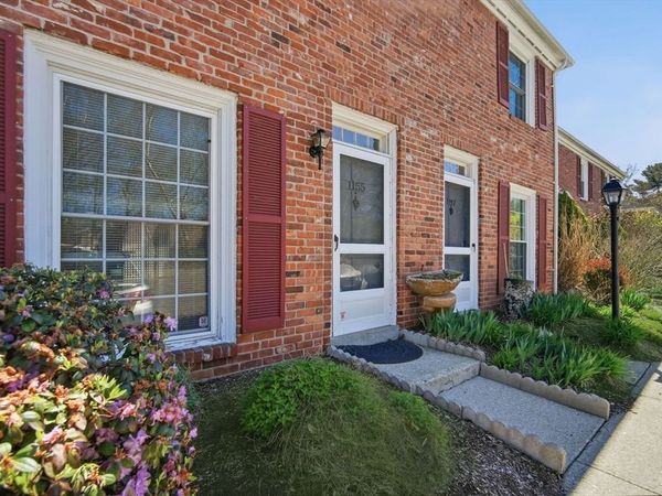 1155 Dickinson St, Unit 1155, Springfield, MA 01108