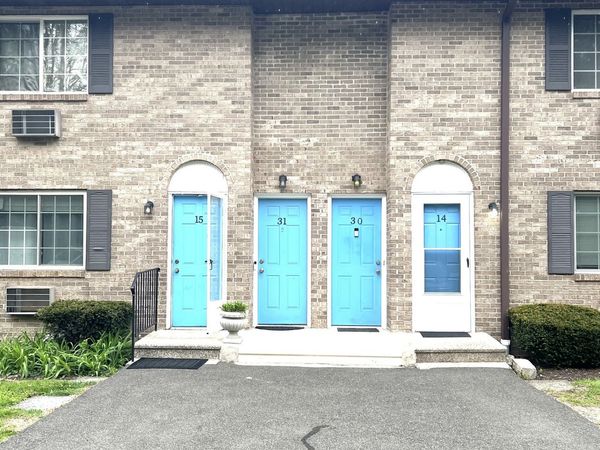 35 Mountain Village, Unit 30, Waterbury, CT 06706
