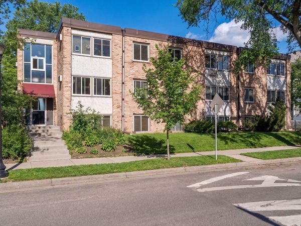 2212 Aldrich Avenue S, Unit 102, Minneapolis, MN 55405