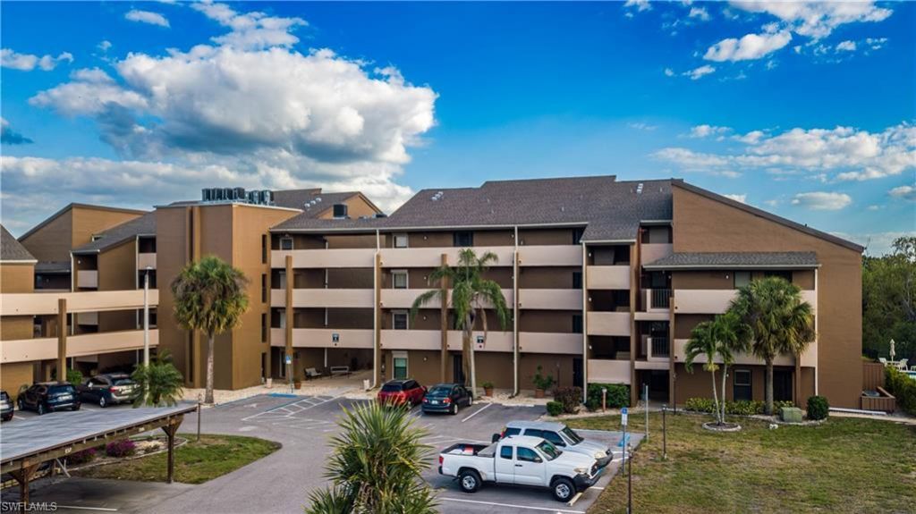2069 W Lakeview Blvd, Unit E1, North Fort Myers, FL 33903 Photo
