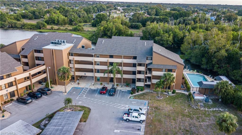 2069 W Lakeview Blvd, Unit E1, North Fort Myers, FL 33903 Photo