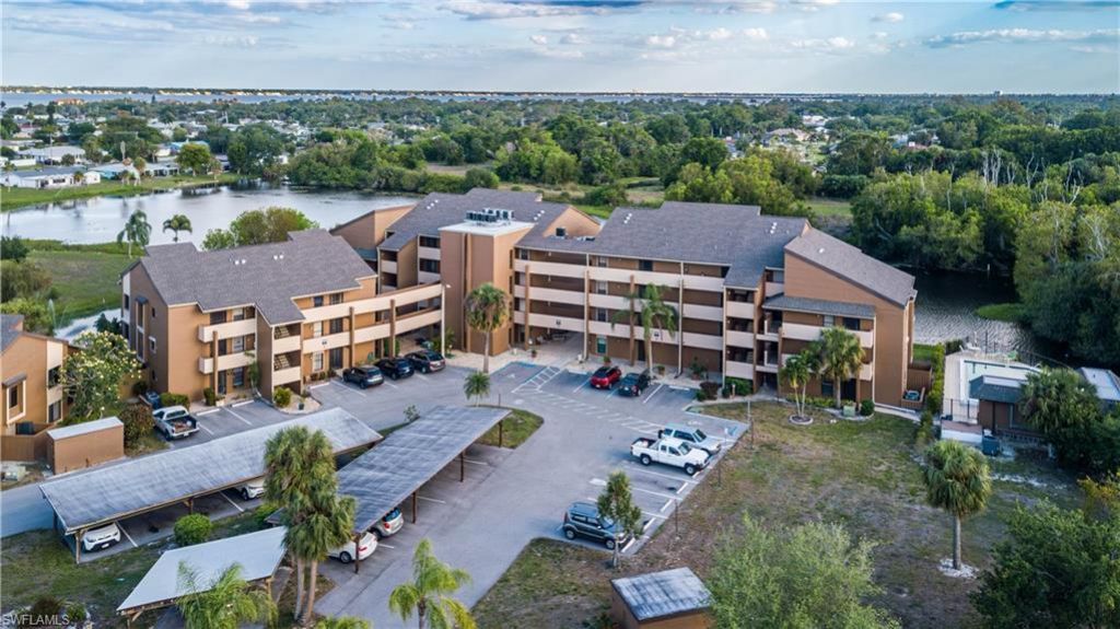 2069 W Lakeview Blvd, Unit E1, North Fort Myers, FL 33903 Photo