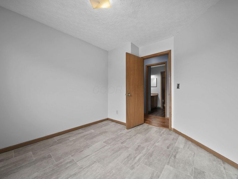 974 Esther Drive, Columbus, OH 43207 Photo 18