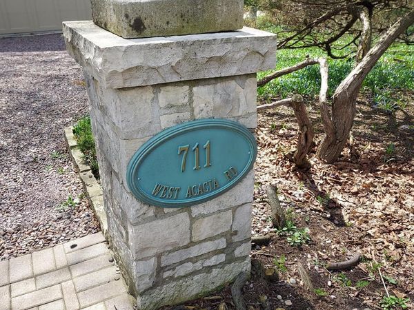 711 W Acacia ROAD, Glendale, WI 53217